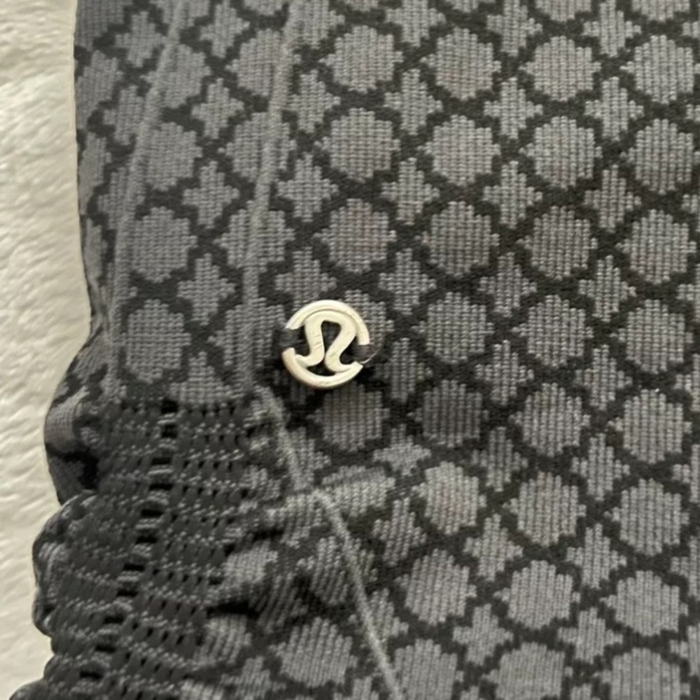 Lululemon Legging Capri Scrunch, 6 - Picture 4 of 7